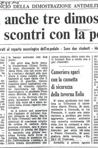 Feriti anche tre dimostranti negli scontri con la polizia